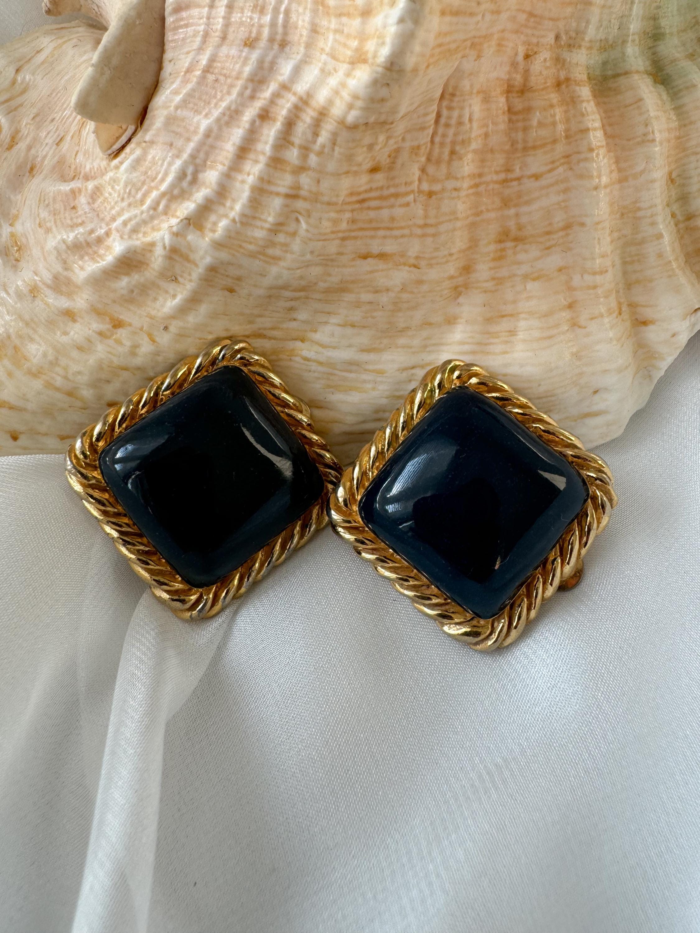 Vintage Textured Gold-Tone Twisted Rope with Dark Navy Stone Clip-On Earrings